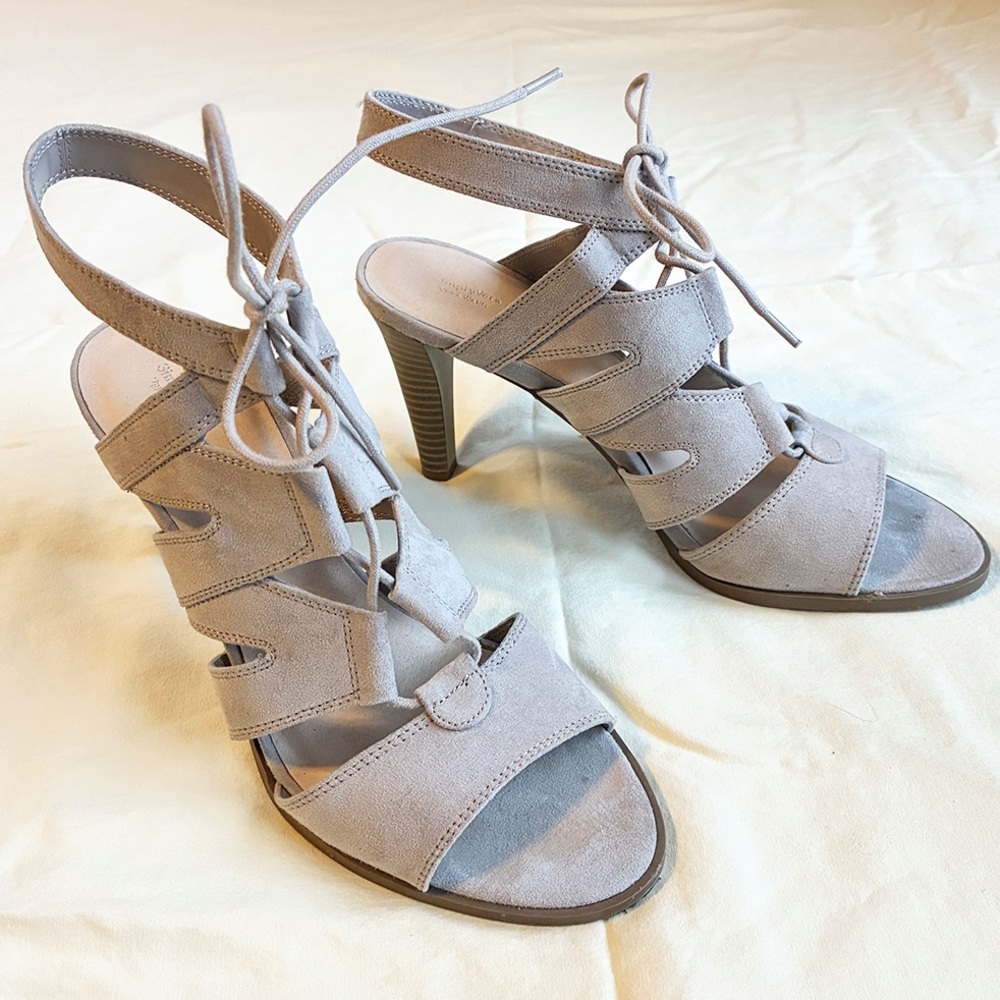 Simply Vera Suede Heels